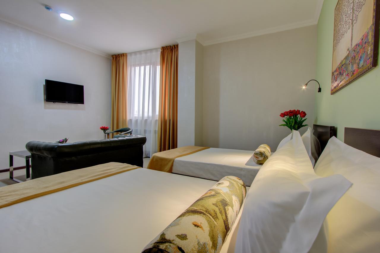 Olive Hotel Бішкек Екстер'єр фото